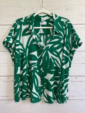 Sonoma Goods for Life Green and White Short Sleeved Linen/Rayon Blouse, size XXL